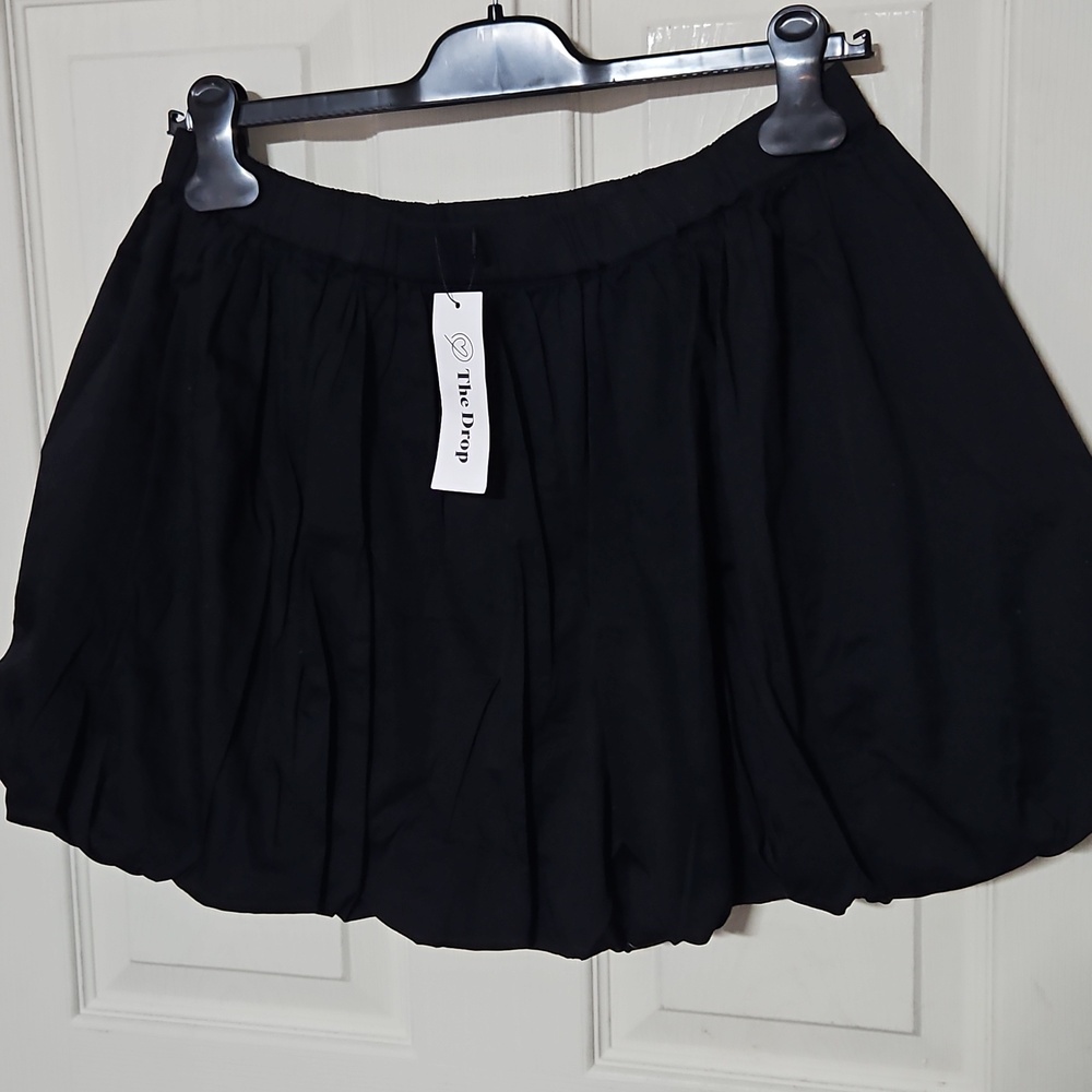 THE DROP LILLIE BUBBLE HEM SKIRT: BLACK: NEW WITH TAGS: SIZE M